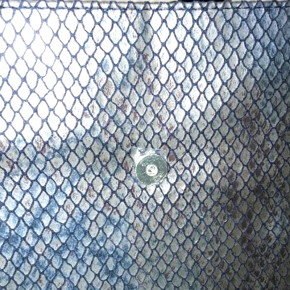 BRAND NEW ORIFLAME PURSE - Picture 8 of 8